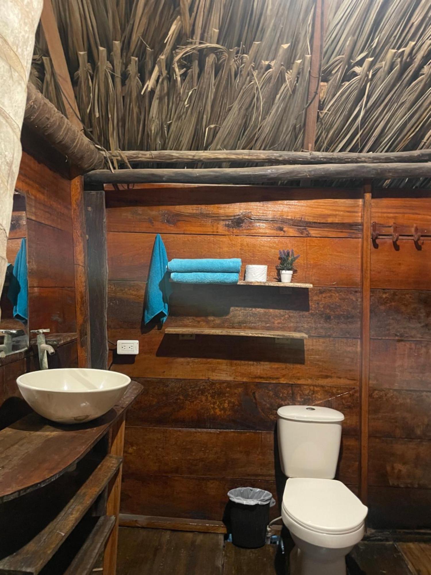 Chill And Surf Mendihuaca Hotel Guachaca Exterior photo
